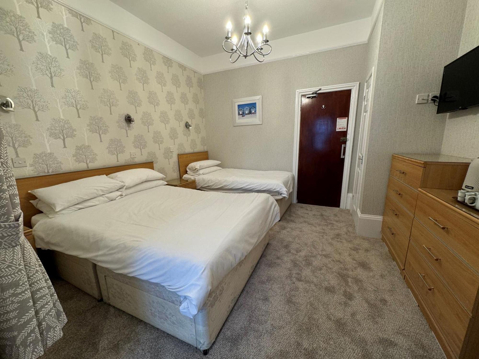 Haddon Hall Hotel WTA WTA Eastbourne Zimmer foto