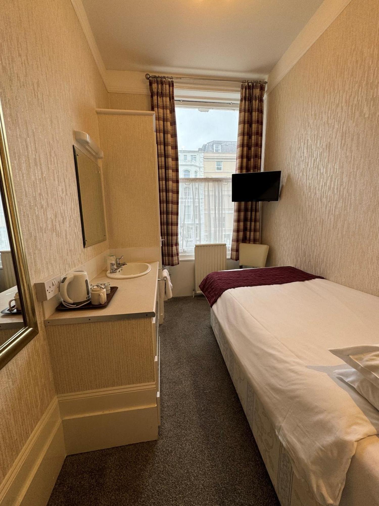 Haddon Hall Hotel WTA WTA Eastbourne Zimmer foto